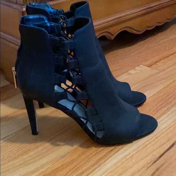 BCBG Shoes - BCBG sexy shoes